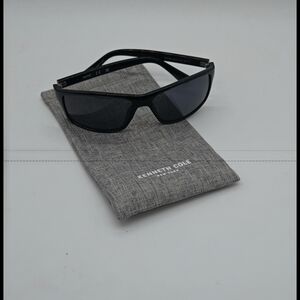 SK1 - Kenneth Cole Black Sunglasses